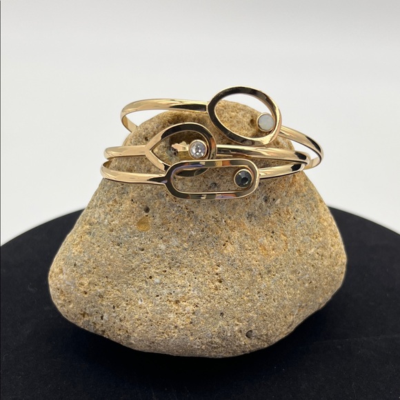 Elegant Gold Bracelet Set - Picture 1 of 1